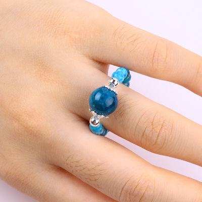 4 มิลลิเมตร ทําด้วยมือหินแท้ แหวนข้อมูลกระสุน ปรับสีน้ําเงิน Apatite หินแหวนสําหรับงานเลี้ยงสวมทุกวัน