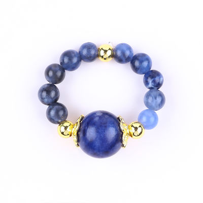 คริสตัลธรรมชาติ 4MM สีฟ้า Sodalite ทองแดง Plating ยืดหยุ่นสายแหวนสําหรับเครื่องประดับของขวัญ
