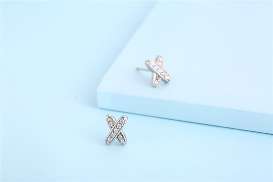 X Shape 925 Moissanite Stud Earrings เครื่องประดับเงินสเตอร์ลิ่ง