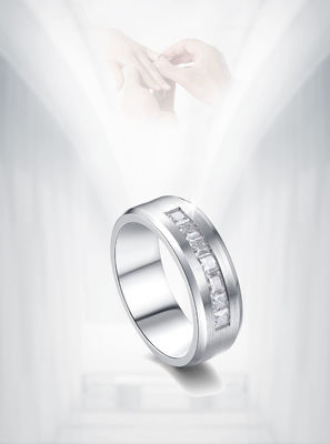 18k ทอง Moissanite แหวนหมั้นเพชร สีที่กําหนดเอง