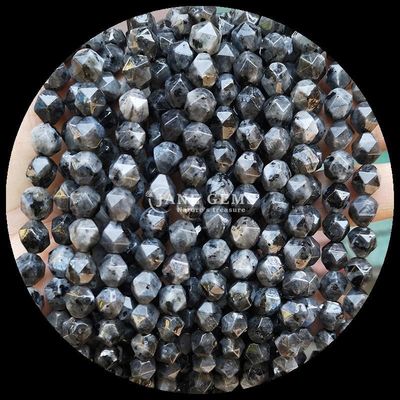 ธาตุเพชรประเภทธรรมชาติ รูปทรงเพชร โรดอนิต แอมาซอนิต