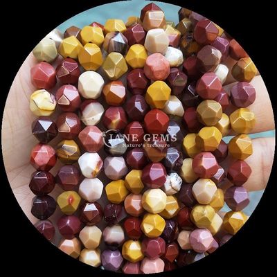 พระอัญมณีหลายสีและเส้นหินทรายสีฟ้าสําหรับการทําเครื่องประดับ DIY