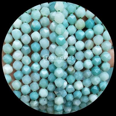 พระอัญมณีหลายสีและเส้นหินทรายสีฟ้าสําหรับการทําเครื่องประดับ DIY