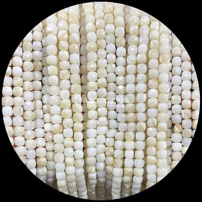 หลากหลายรูปร่างลูกบาศก์ พระหินแท้ธรรมชาติ พระหินฟลออริต มอร์แกนไทท ผงลอย พระหินสําหรับการทําเครื่องประดับ